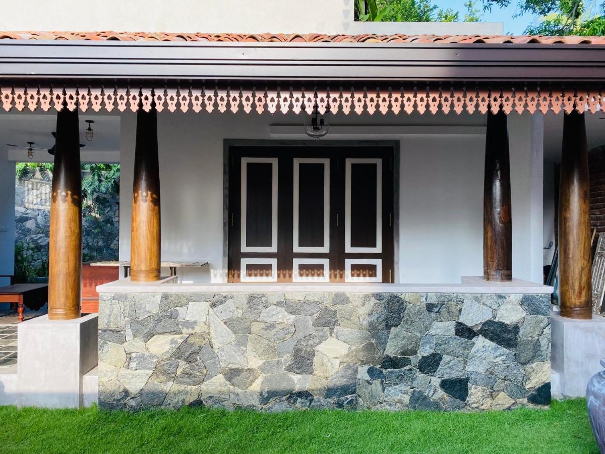 Thaprobana Villa Tangalle - Private Villa Exteriör bild